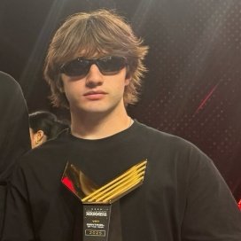 asterliic's tweet photo. 😎 https://t.co/NsTEi5IMx8