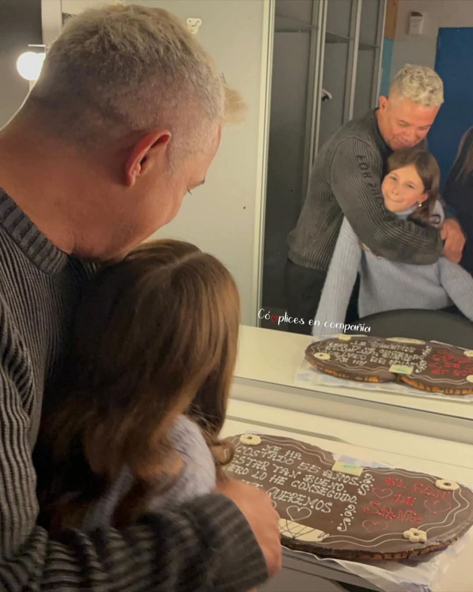 Club Oficial Cómplices en Compañía tweet media