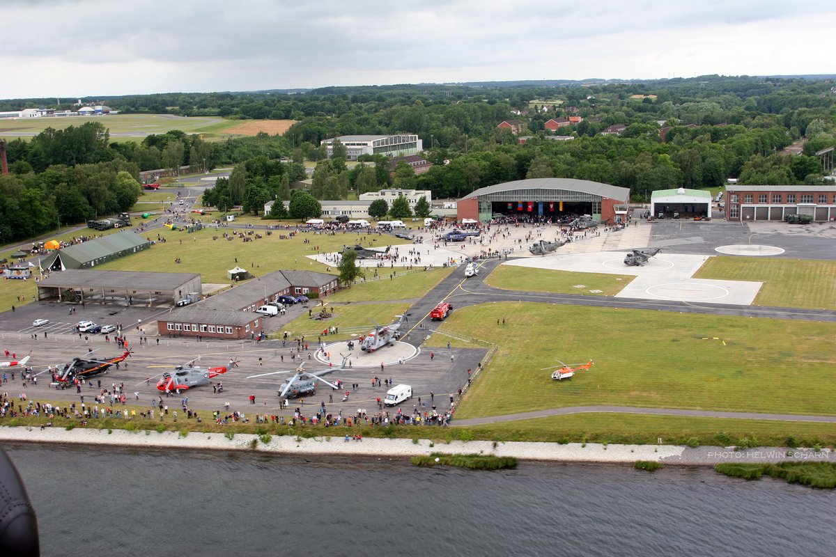 ScharnHelwin's tweet photo. Es ist vollbracht: Zwar wird es in KI-Holtenau kein #SAR_Meet mehr geben (Foto), aber die #Marine kehrt zurück. #Holtenau wird neuer Standort des derzeit in Eckernförde stationierten #Seebataillon|s. https://t.co/6M0RzIMTAJ https://t.co/4ty22NIDed
