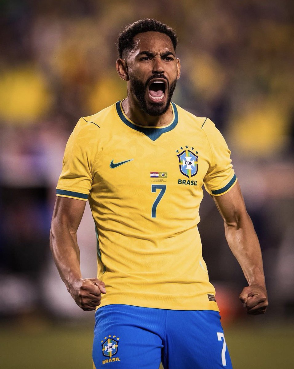 𝐅𝐚𝐧 𝟏𝟎 tweet media