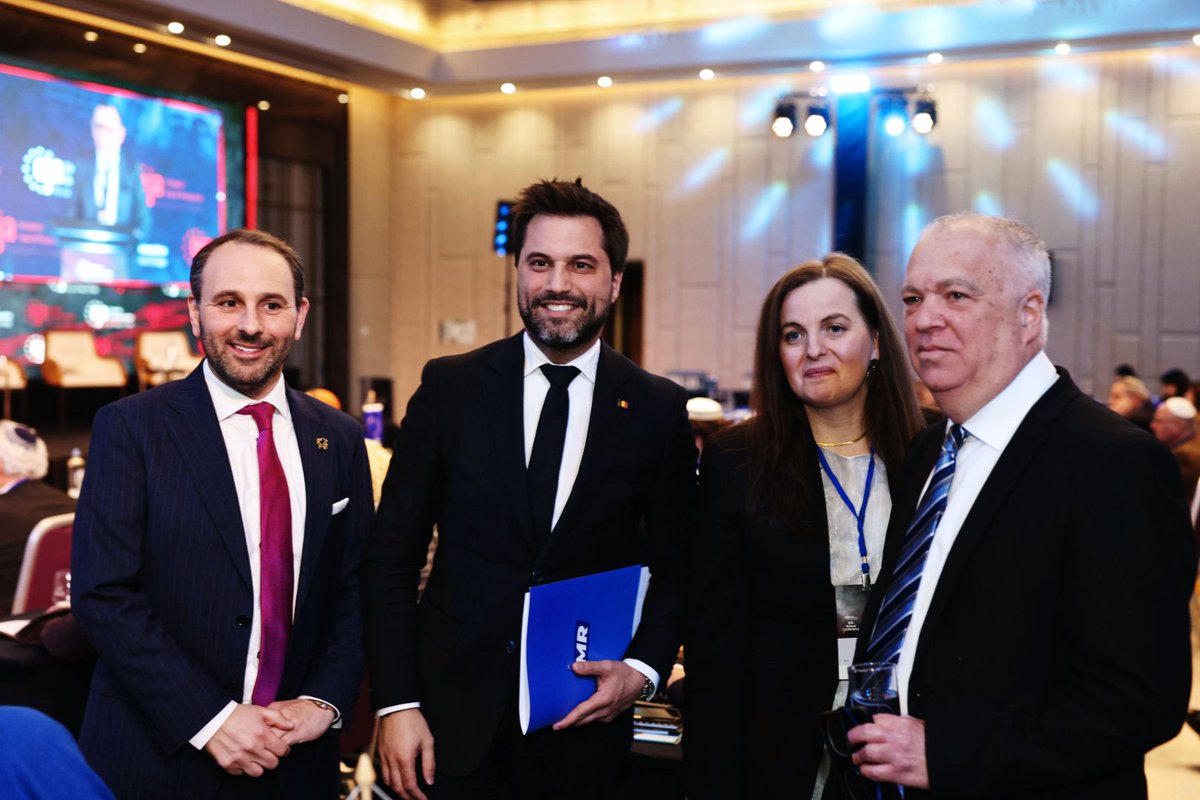 AndyVermaut's tweet photo. Bouchez gaf keynote op conferentie van European Jewish Association in Brussel: Dat Georges-Louis Bouchez op woensdag 15 april 2026 in Brussel de keynote gaf op een conferentie met dit thema, maakt deze bijeenkomst ook voor het Belgische publieke debat… https://t.co/Ey3rbC7055 https://t.co/ny0J0AnwMv