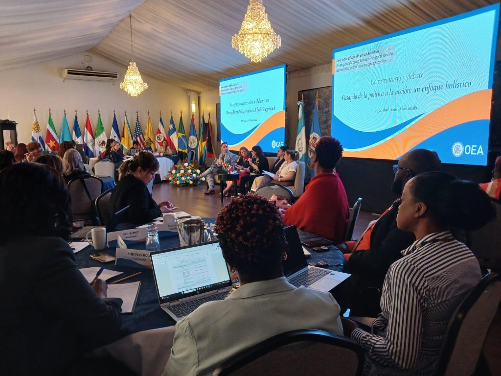 CIE_OEA's tweet image. Day 2 of the OAS Forum in Guatemala 🇬🇹: We’re moving toward a holistic approach to turn policy into action on democratic participation 🔧📊#Education #DemocraticParticipation