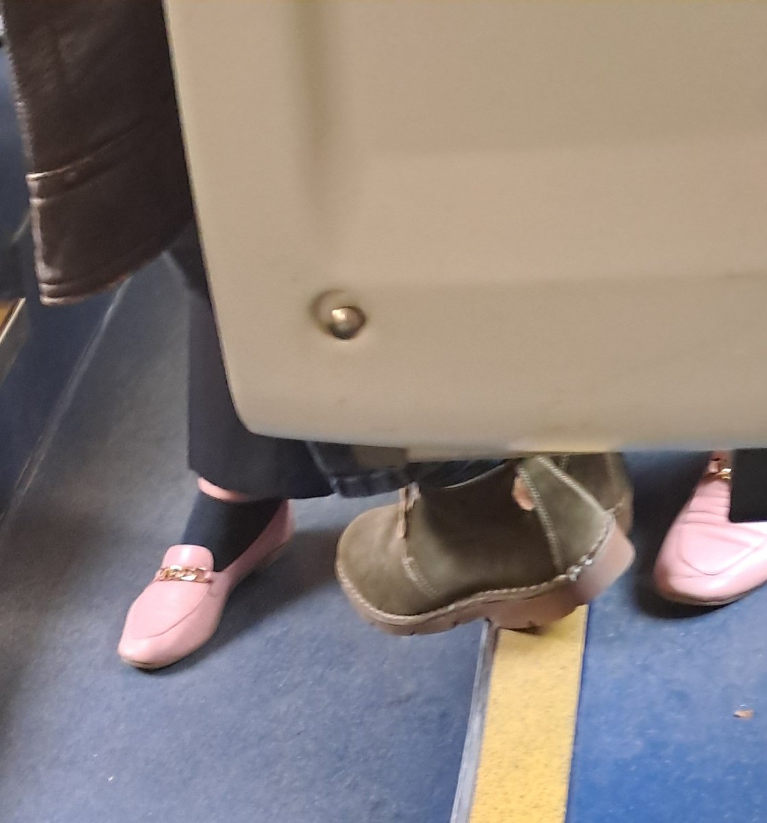 Karolldo3 tweet media