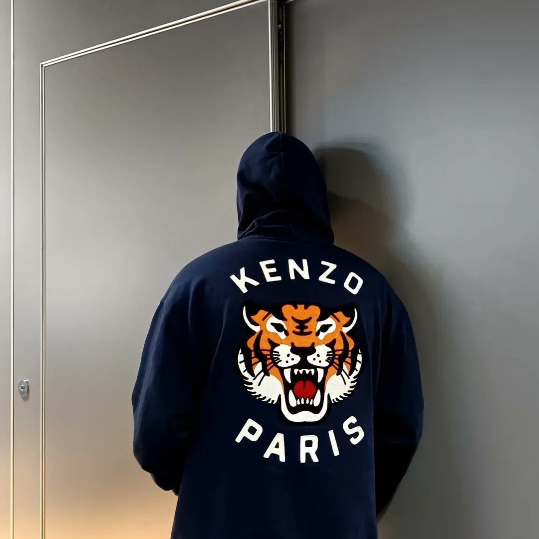 ૮ เก้อเก้อ ა tweet media