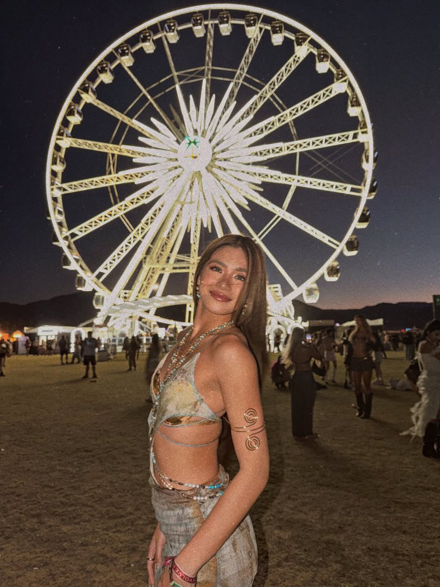 tina ౨ৎ tweet media