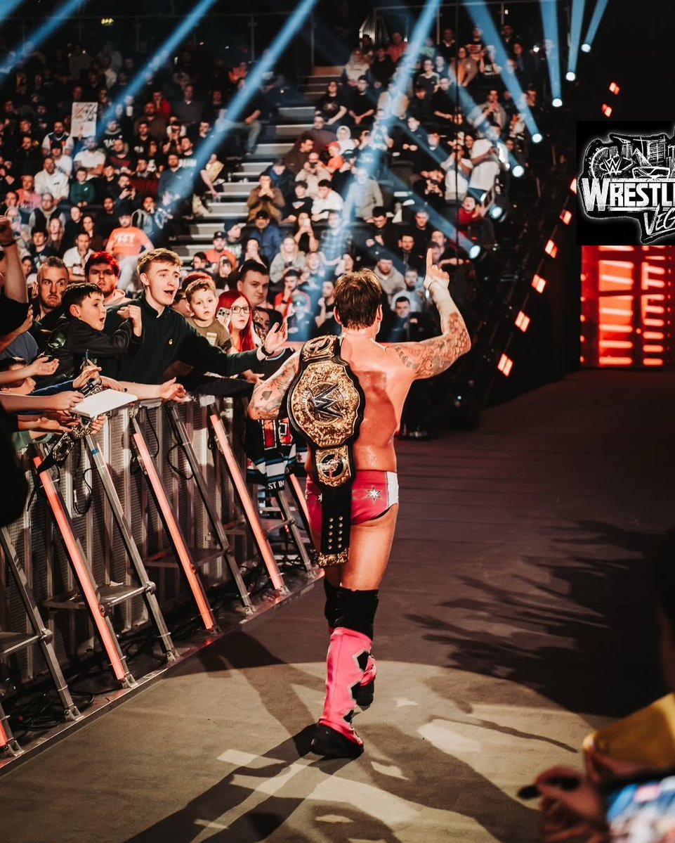 Leo38888789's tweet image. نهاية عرض راسلمينيا 42 يوم الأحد :

AND STILL YOUR WORLD HEAVYWEIGHT CHAMPION CM PUNK 🏆 🔥

#WrestleMania #cmpunk