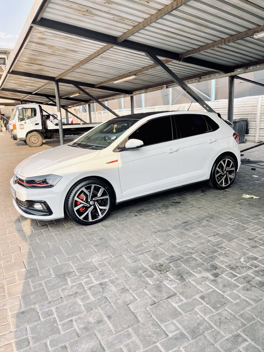 Skamza's tweet photo. Had to get it on my Birthday but they were waiting on OEM brake pads got it 2 days later. https://t.co/QUhRe17Xtz