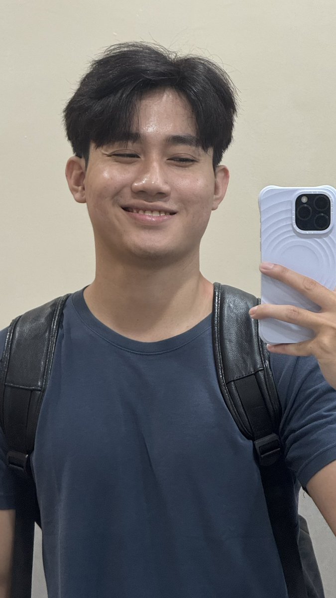 _viken89's tweet photo. FRIENDSHIP APPLICATION
Name: Viken
Age: 21
Occupation: Freelance
Domicile: Yogya
Zodiac: Gemini
Height: 177 cm
Hobby: Gym, mobile legends, dance Kpop, nyanyi dikit hehe
Fun fact: Kpop Addict, Duck lover, taste yummy 😛 https://t.co/vBbFIeDq9K
