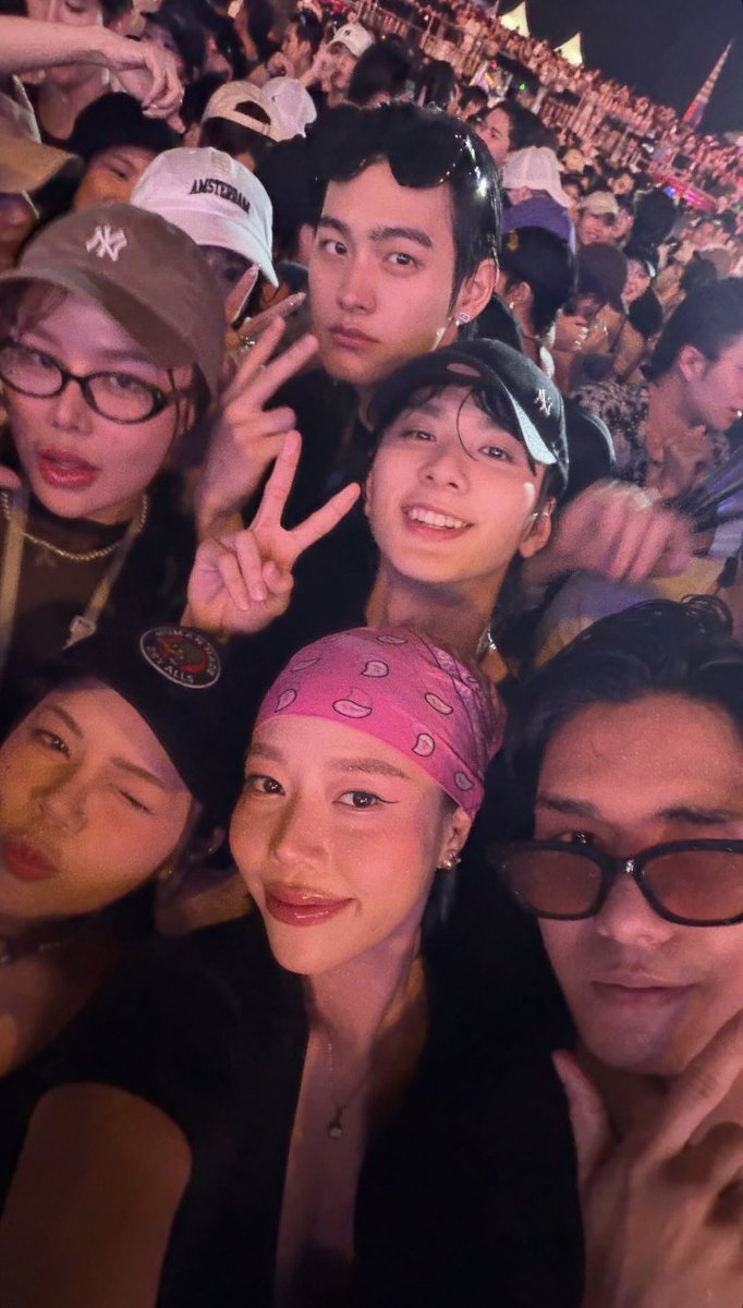 ขต ૮ ․ ․ ྀིა tweet media