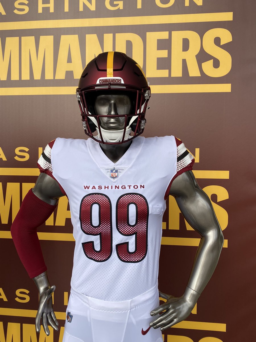 JDHarris_3's tweet photo. Bro these were so bad #RaiseHail #Commanders https://t.co/KHd17SNQ4G