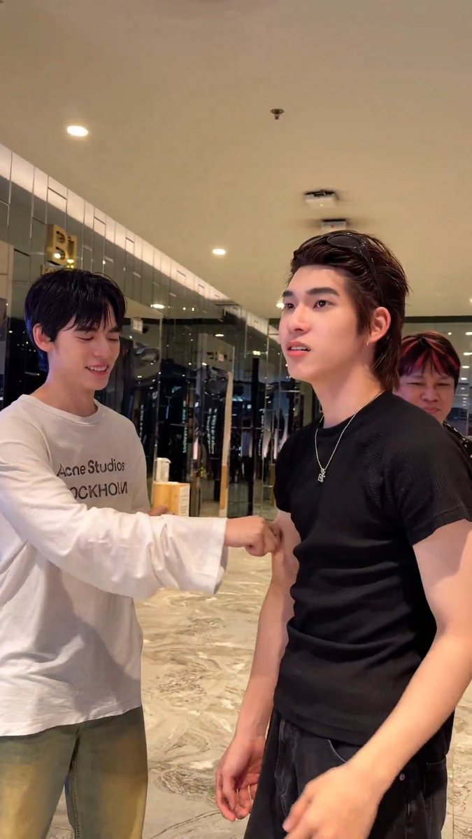 ꜱᴜɴꜰʟᴏᴡᴇʀ ̆̈ tweet media