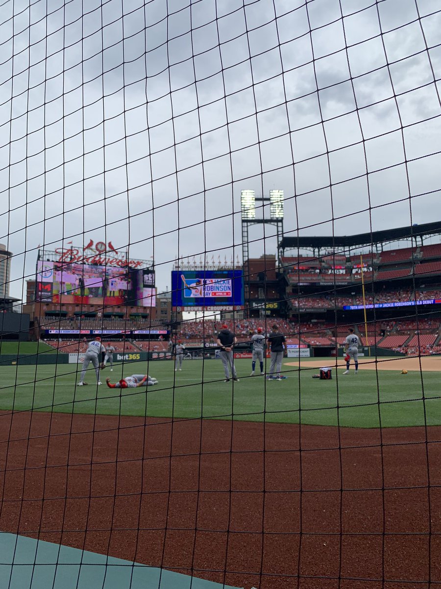 Rubber match in St. Louis