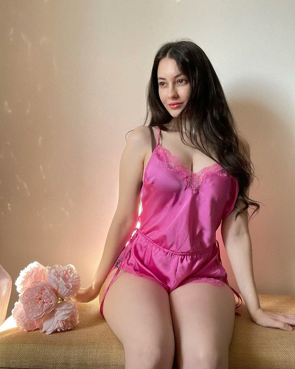 Sonya Emily tweet media