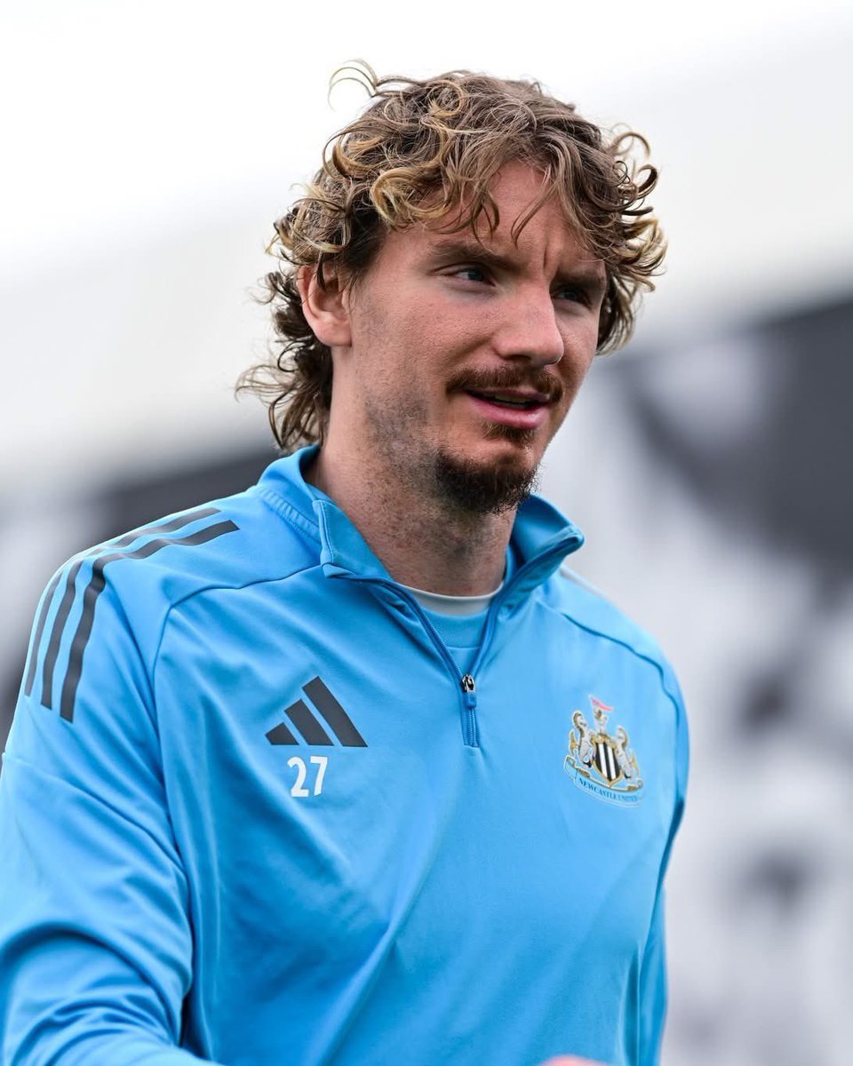 Newcastle United tweet media