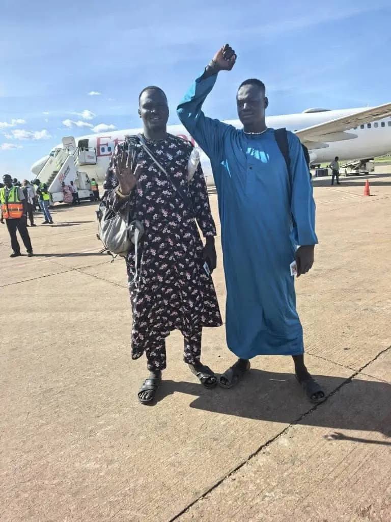 Kriszt’o Kur Kuot tweet media