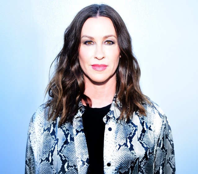 Avril Lavigne Updates tweet media