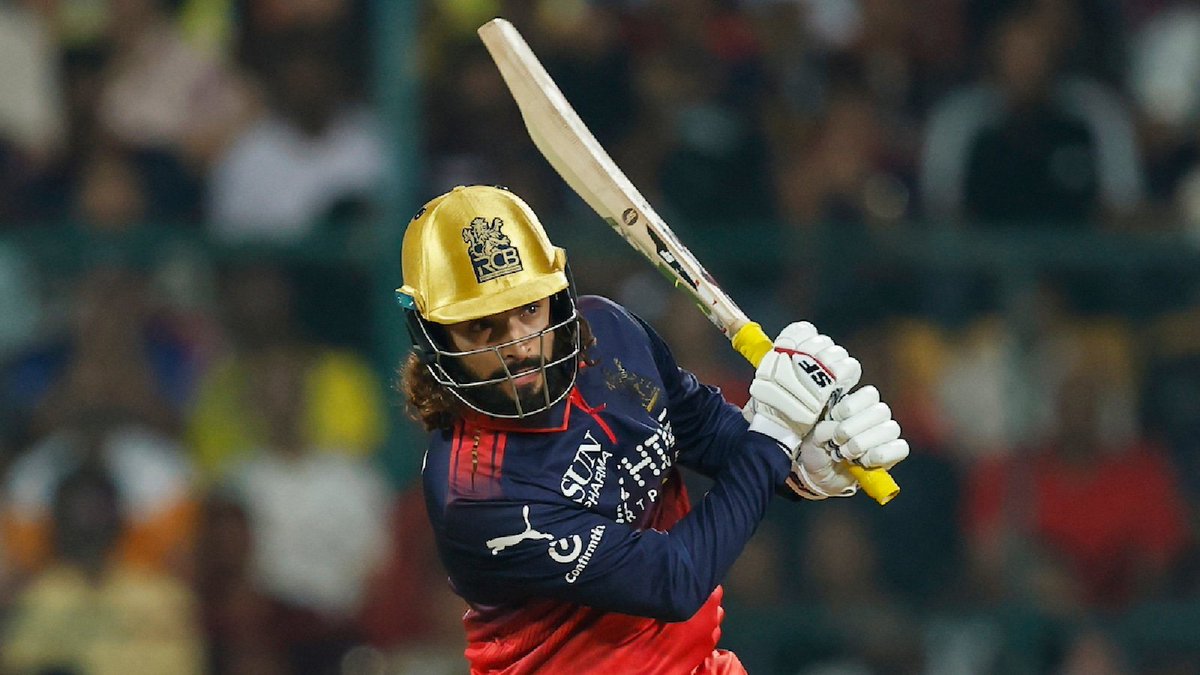 IPL2026__'s tweet photo. VILLAIN ARC ACTIVATED 

Rajat Patidar in IPL 2026:
31(12) vs SRH
48*(19) vs CSK
63(40) vs RR
53(20) vs MI
27(13) vs LSG  

Not a single knock below 200 SR 

Long hair + golden helmet = pure destruction mode!

#RCBvsLSG #IPL2026 https://t.co/7HvKzfaKry