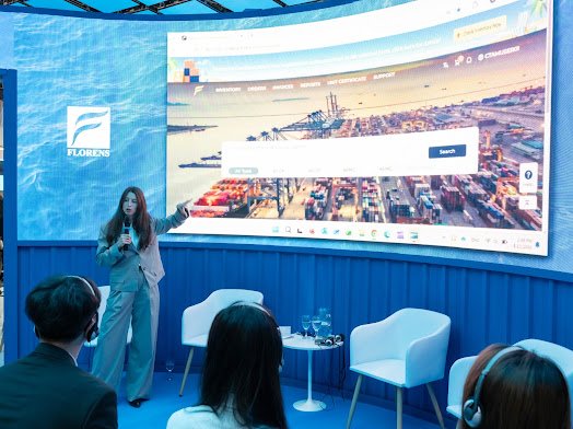 FLORENS_HK's tweet image. Our São Paulo Debut starts now! 🇧🇷
We are thrilled to be exhibiting for the first time at #IntermodalSouthAmerica2026!
We are ready to discuss how our innovative container solutions to empower your business.
Come and meet us at  Booth# F050
#FLORENS #Container #LogisticsSolution