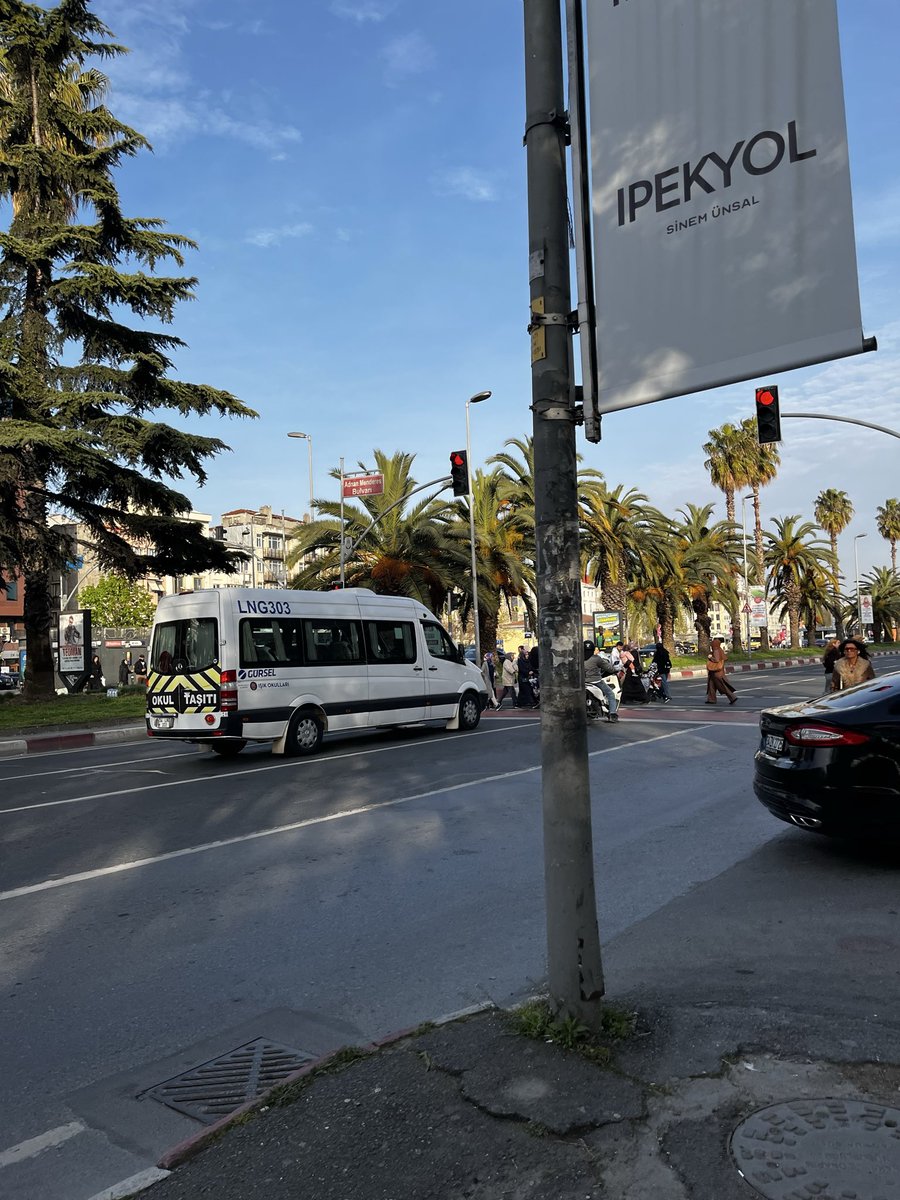 tefâninur tweet media