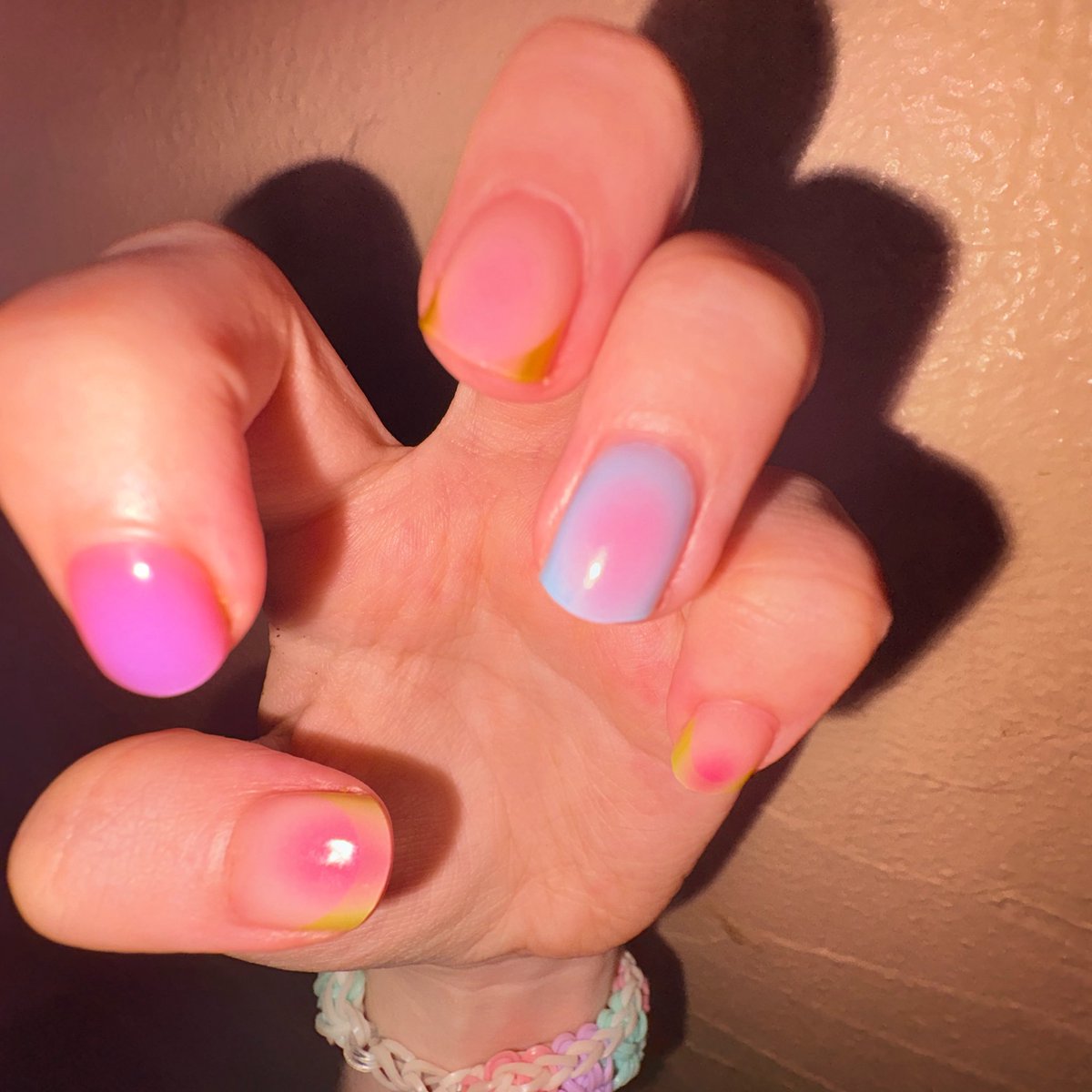 Angelynn tweet media