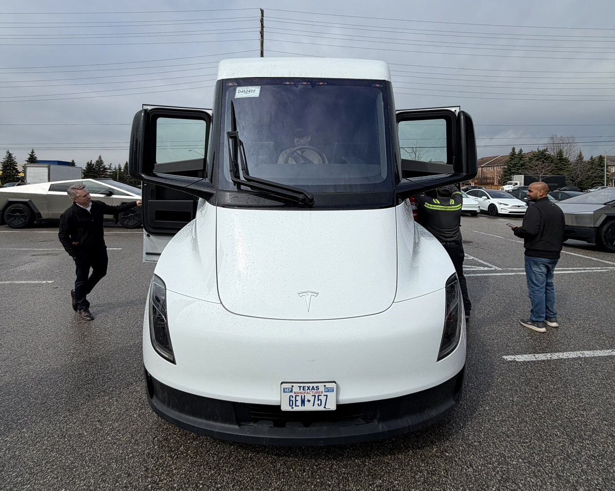 Nic Cruz Patane tweet media