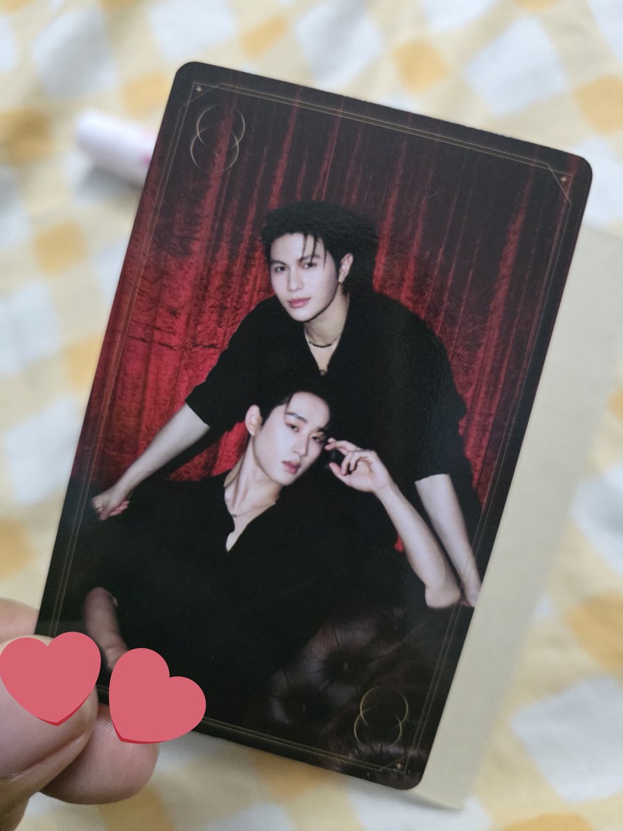 ᴍɪɴᴛ ʟᴇᴇ 🌌🆔 🎸🦈 (D-608) tweet media