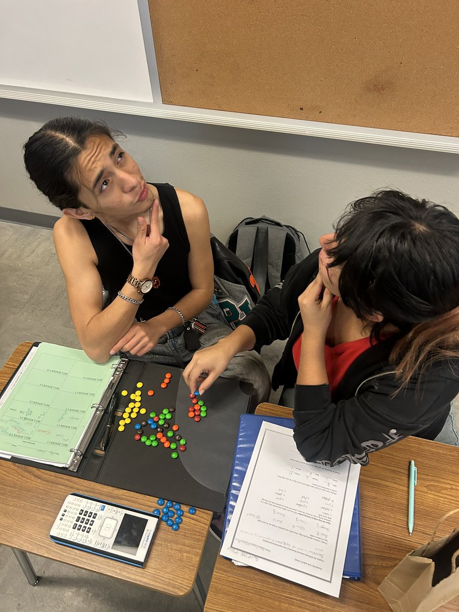 CLopez_AMS's tweet photo. Early College students having lot of fun learning about probability, while getting to eat M&amp;M’s! @PHills_HS @SISD_Herrera https://t.co/EvbNtqj6lv