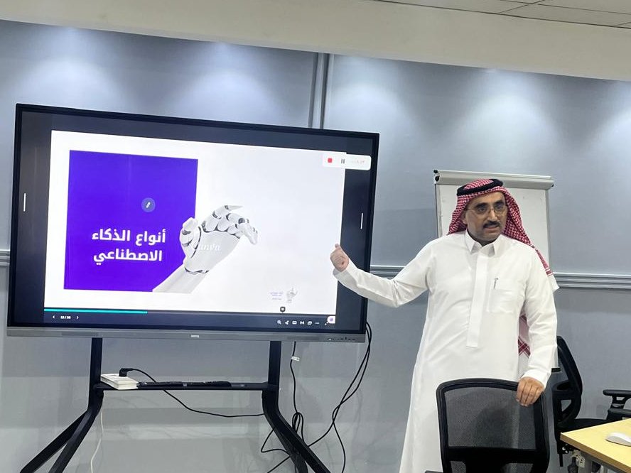 shinesabha's tweet photo. 📍 اختتم #اشراقات_التميز دورة الذكاء الاصطناعي لتعزيز الإنتاجية والابتكار، المقدمة لأبناء وفتيات #جمعية_آباء، بالتعاون مع #كلية_علوم_الحاسب @CCS_KKU

🙏 الشكر لسعادة د. عمر سعد القحطاني على تقديمه دورة البنين
🌟 وللأستاذتين سلمى القحطاني وخلود الغامدي على تقديم الدورة للبنات https://t.co/4TfTQpKThk