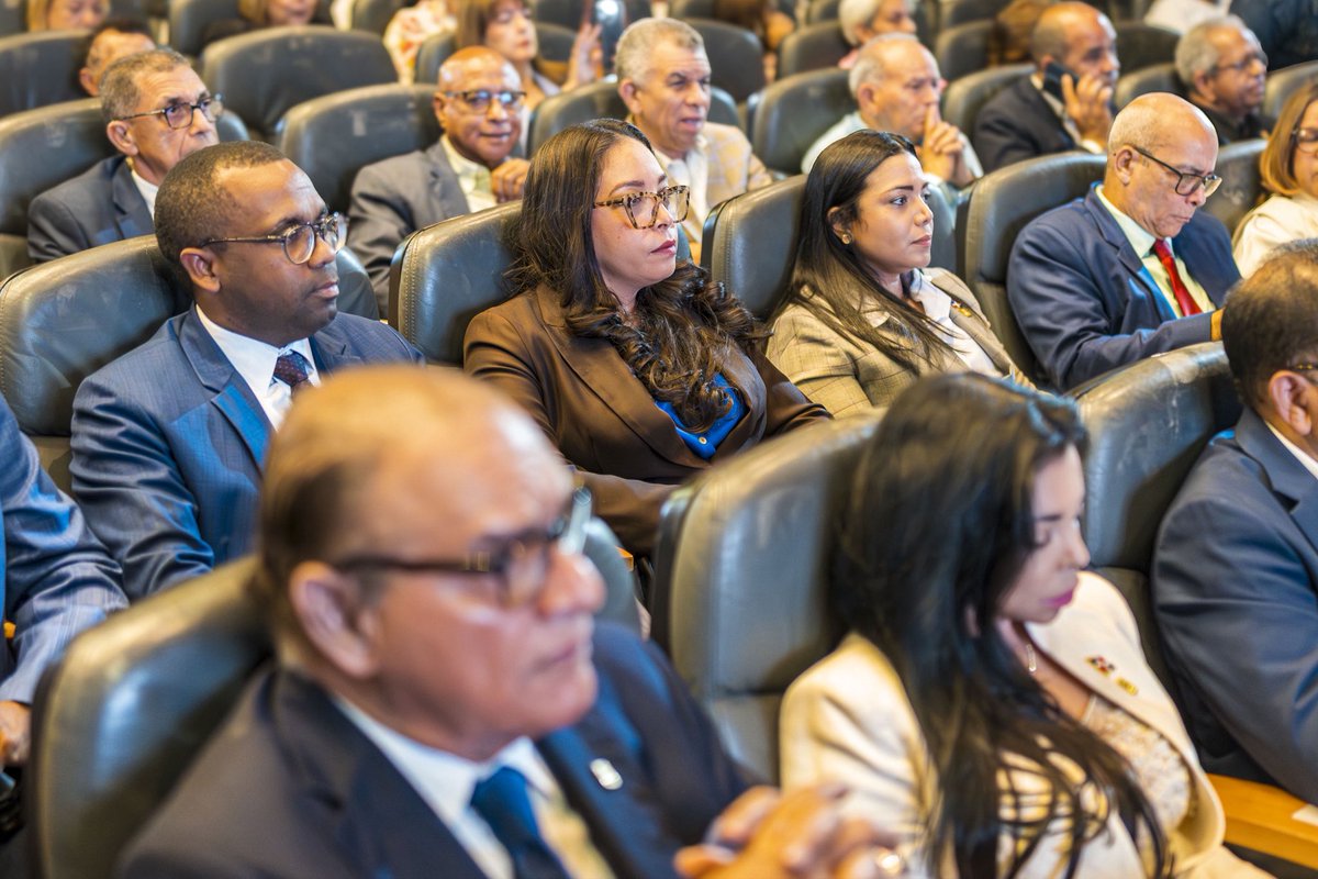 ProcuraduriaRD's tweet photo. Yeni Berenice Reynoso destacó la importancia de la unión de todos los sectores en la lucha contra esos delitos durante el Foro “Crimen, Seguridad y Violencia”, organizado por la directiva del periódico Listín Diario (@ListinDiario) y la UASD (@UniversidadUASD) https://t.co/qmudvkKLJ1