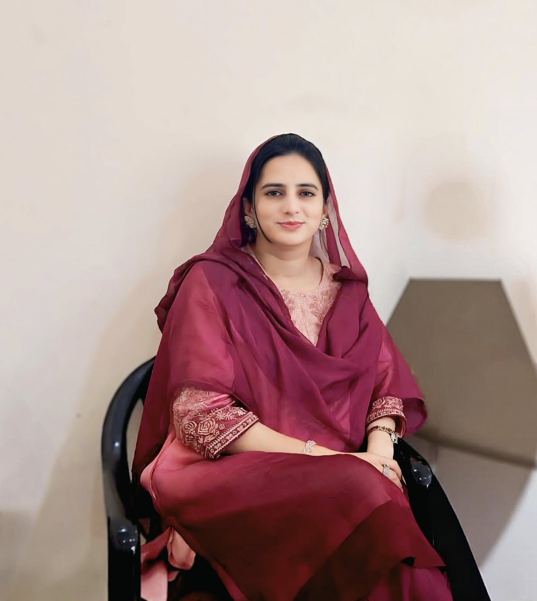 Samreen Khan tweet media