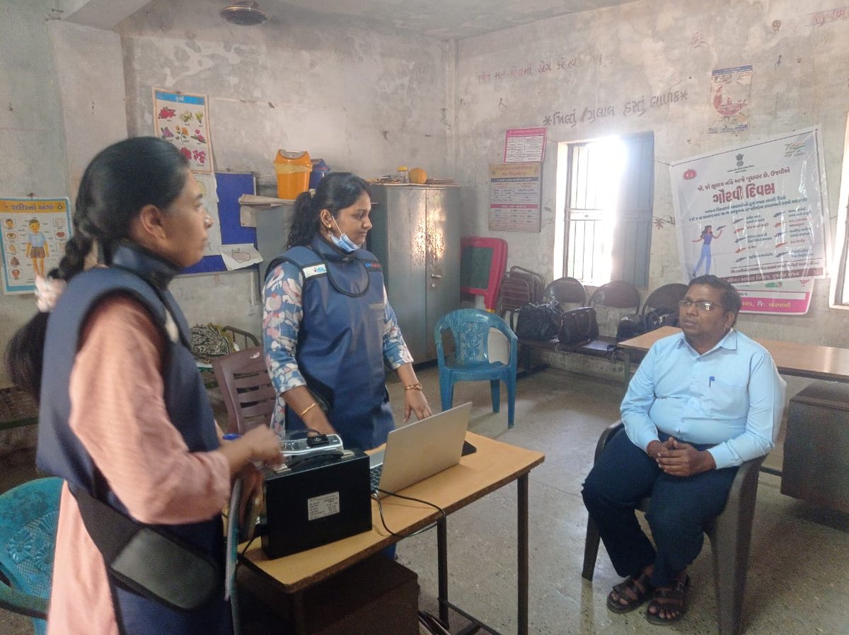 arvalli_dto's tweet image. 100 દિવસીય ટીબી કેમ્પેઇન #TBMuktBharat 2.0 અંતર્ગત, આજે જીલ્લા ક્ષય અધિકારીશ્રી અને એમ.ઓ ડીટીસી દ્વારા બાયડ તાલુકાના વાંટડા ગામે આયુષ્યમાન આરોગ્ય શિબિરની મુલાકાત લઇ માર્ગદર્શન આપવામાં આવ્યું.
#AAMShibir 
#HandHeldXray
#HealthForAll 
#EndTB 
#100daysofTBElimination

@CollectorArv