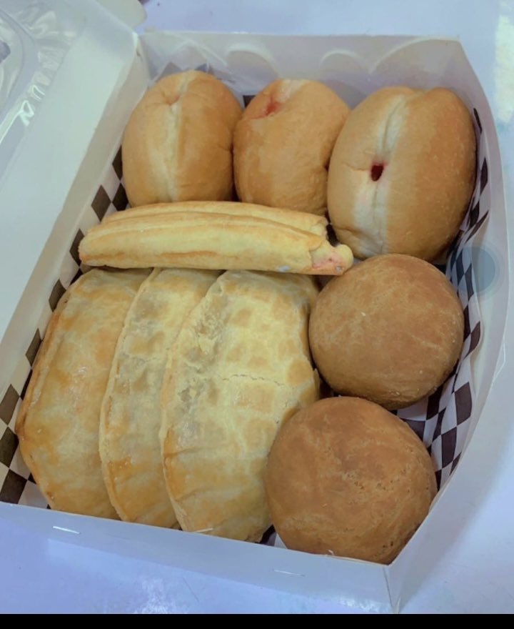 Bammie’sCakes &Pastries tweet media