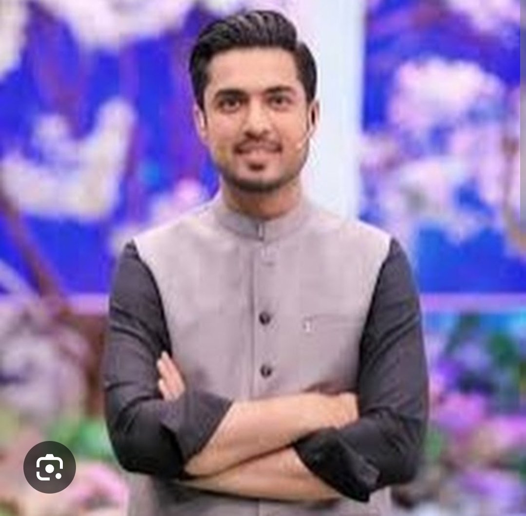 AliImranJunior's tweet photo. 21 سال کا سفر اختتام پذیر۔۔اے آر وائی کے معروف اینکر اقرار الحسن نے استعفا دے دیا۔۔۔ https://t.co/yB0mH6E82L