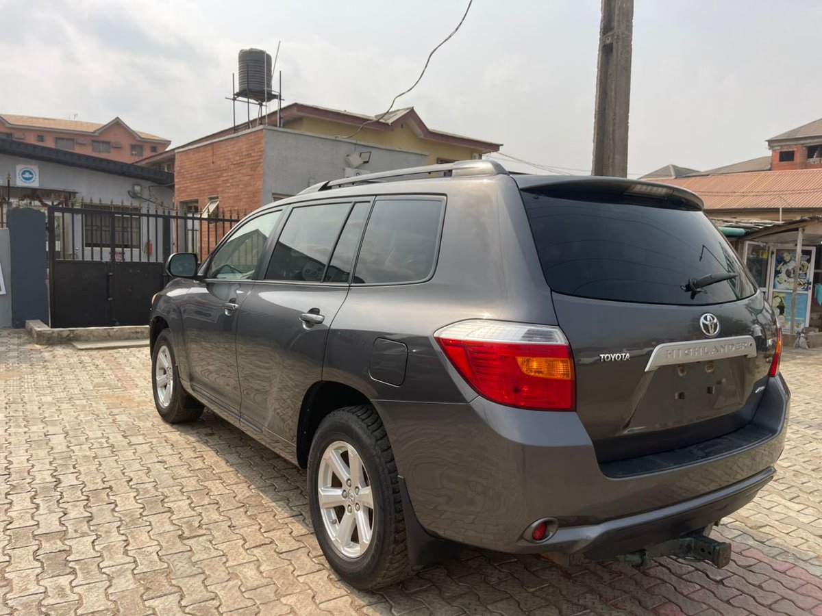 Humani ( THE FABRICS SELLER) tweet media