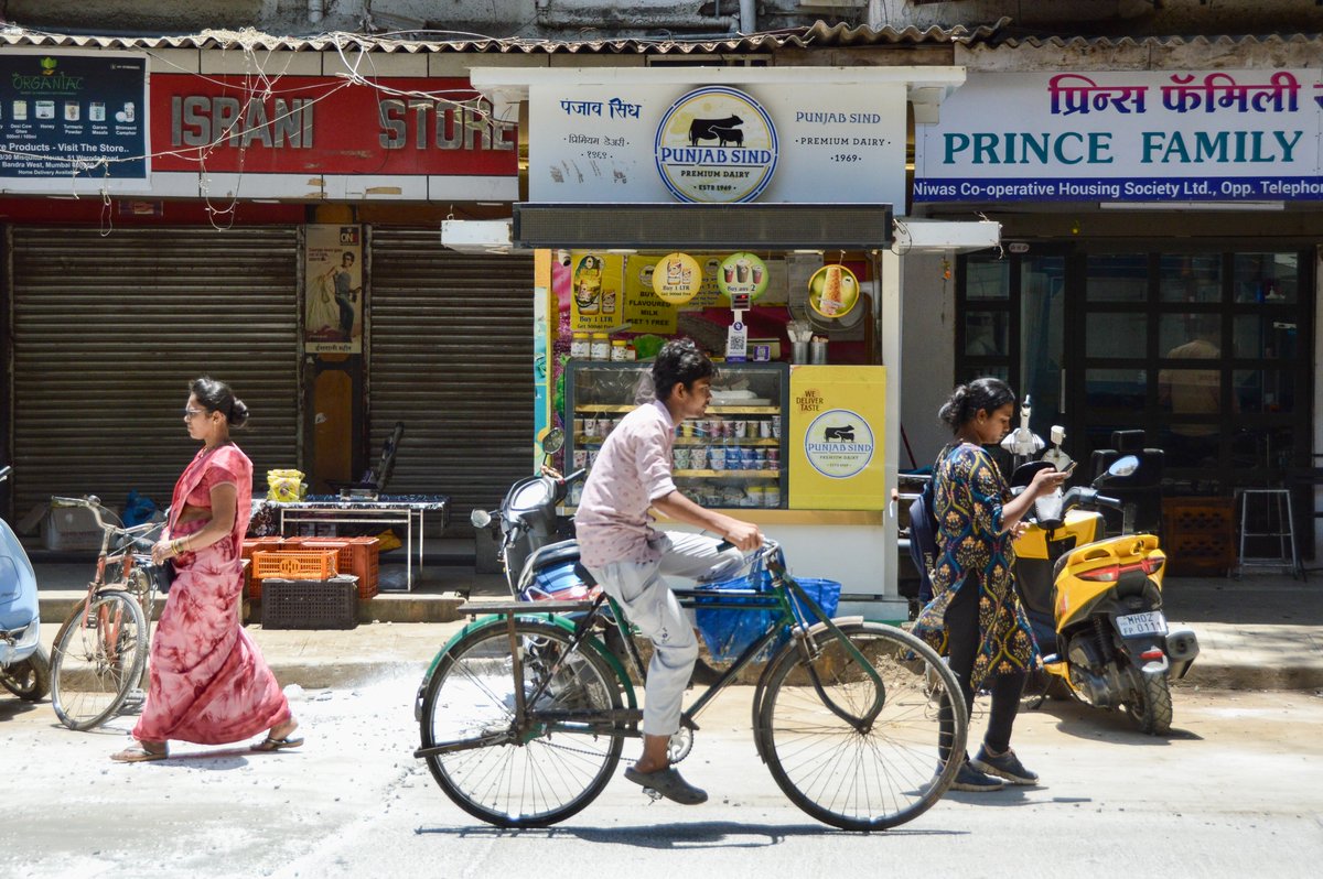 Melissa & Chris Bruntlett tweet media