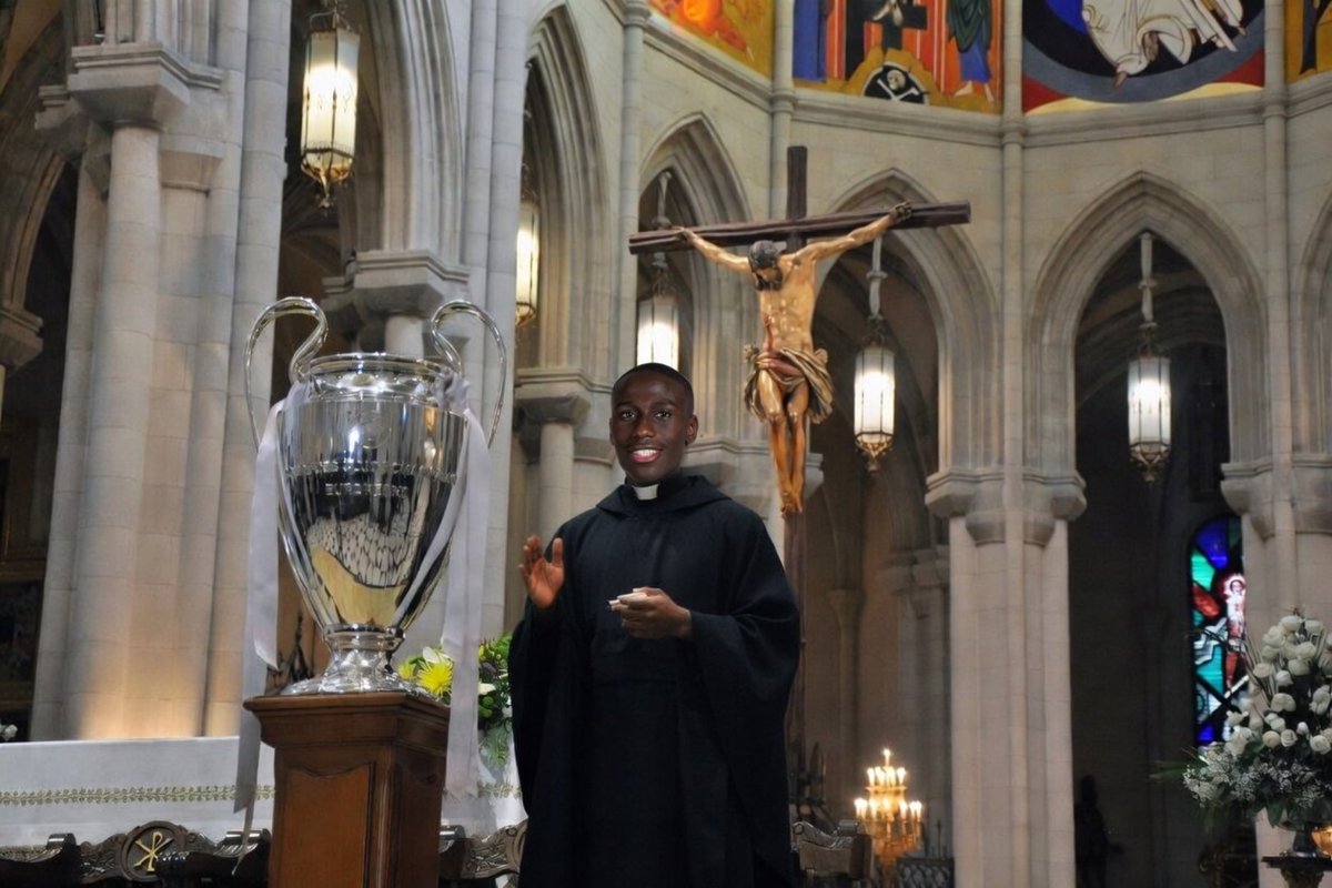 Eskiguer tweet media