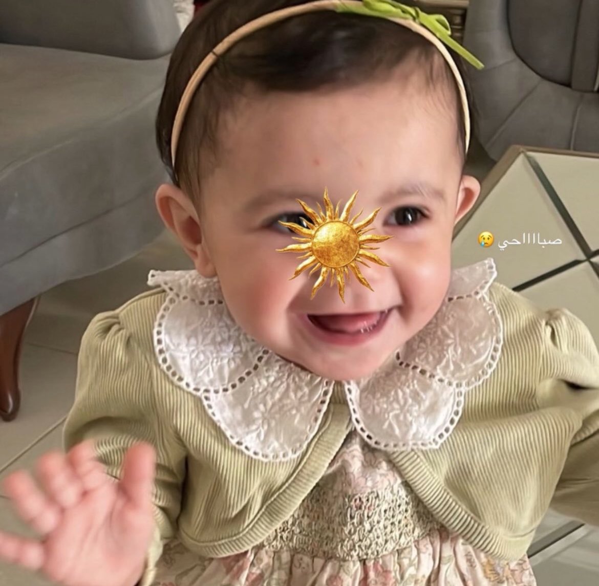 -  يا طفله النور كأن الشمس لعبوبه ❣️