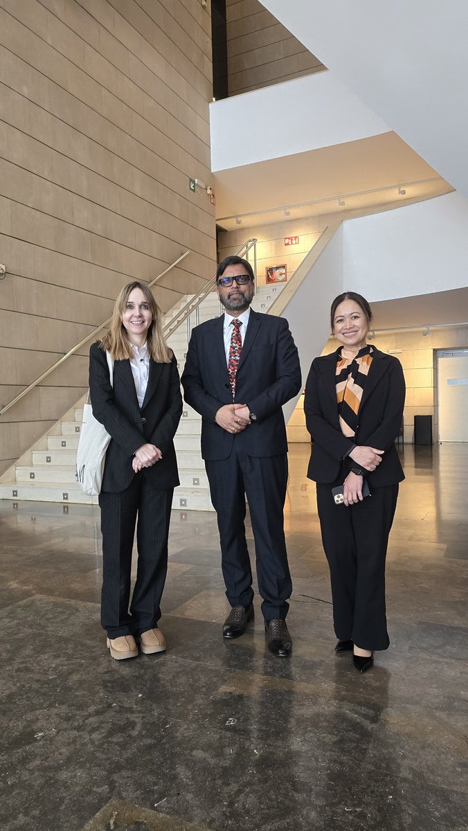 India in Spain tweet media