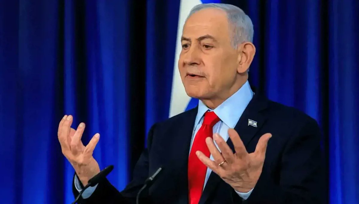 حتى تتضح الصورة ...
نتنياهو هذه الايام ليس عنده الا مهاجمة تركيا .. فقد خرج يهاجم أردوغان بشكل مباشر، متهماً إياه بالتسامح مع إيران، بل وذهب أبعد من ذلك باتهامه بقتل الأكراد. ثم دخل وزير حربه كاتس على الخط ليصف أردوغان بـ”النمر من ورق”.
ماذا يعني هذا؟
نحن لا نتحدث عن تبادل