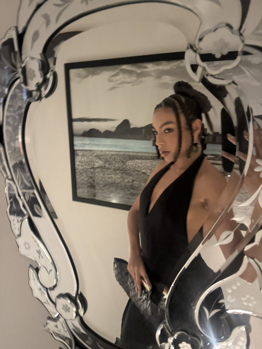 Any Gabrielly tweet media