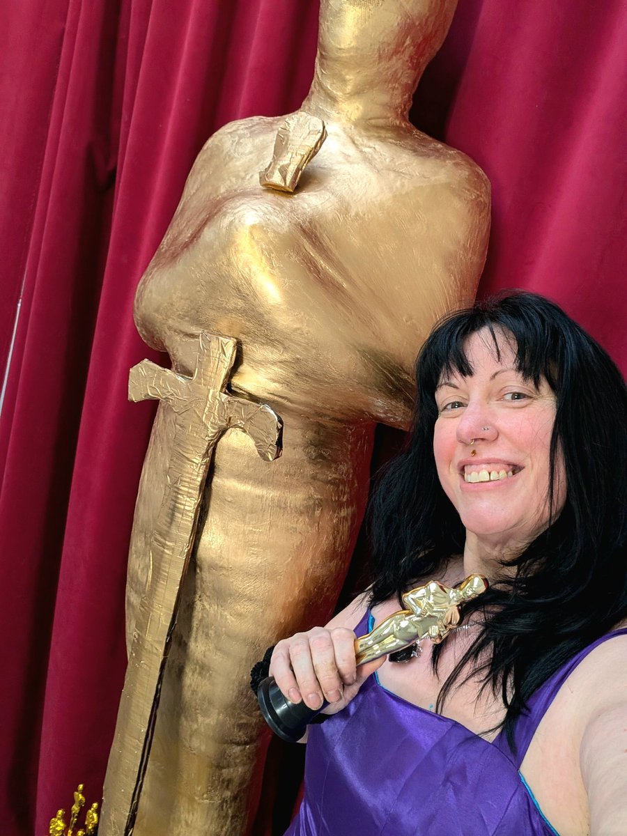Purplejonesy's tweet photo. And the Award goes to...... @mystrix10
Thank you everyone who was involved.
@TheStudio_NW
#mummified #mummification #casted #fibreglass #plaster https://t.co/Km95BpMAOB