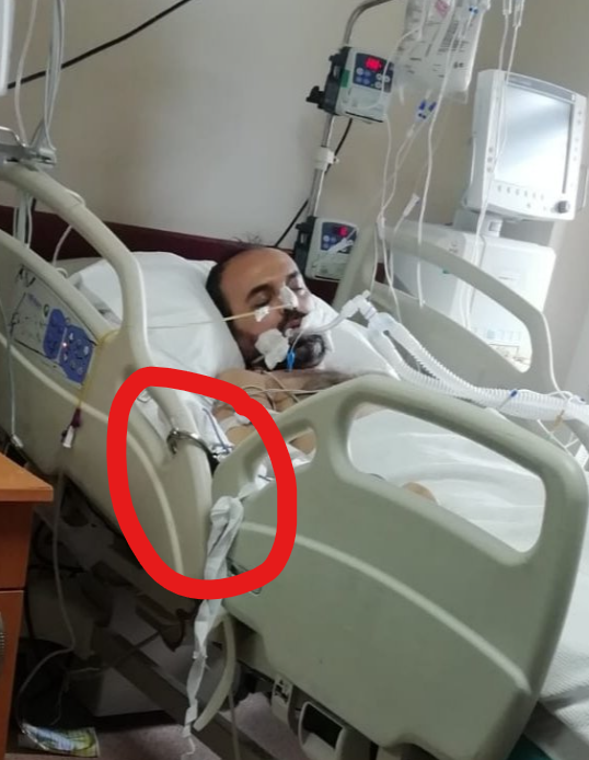 KHKlı polis Veysel Atasoy'u ağır hastalığına rağmen 35 gün boyunca yatağa kelepçeli yatırdılar. Cezaevinde tedavisi eksik bıraklıdı ve hayatını kaybetti.

Bu şartlardaki birini 35 gün boyunca yatağa kelepçelemek... İşkence suçundan yargılanmalılar tüm sorumlular.