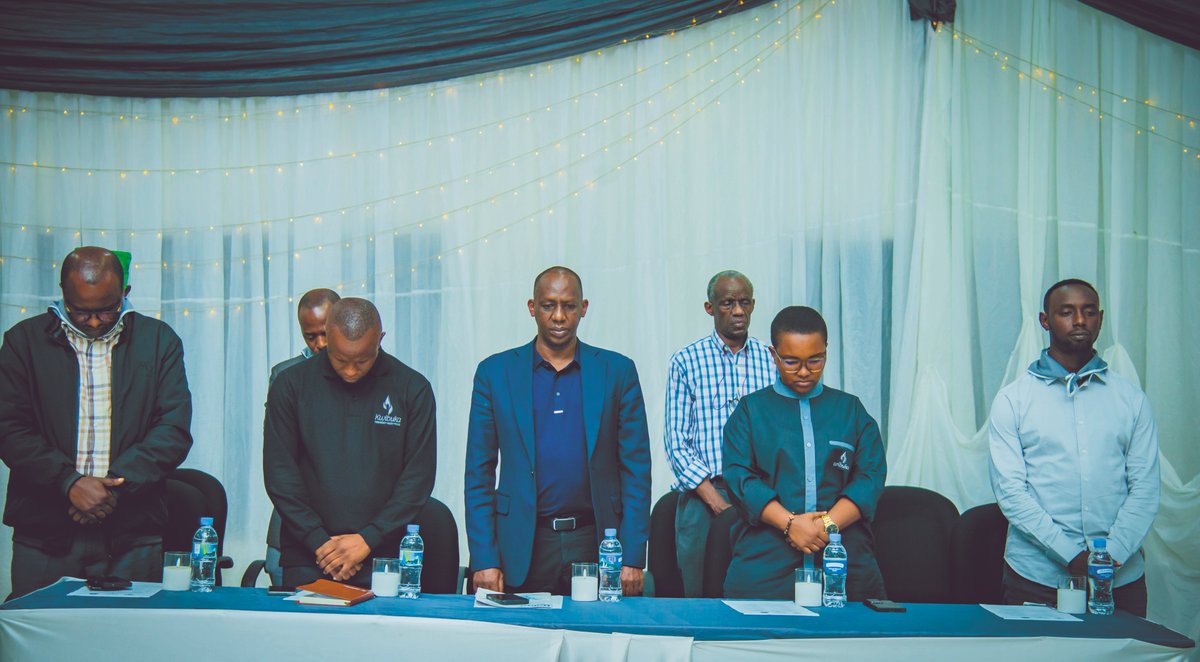 TheFactTV_'s tweet photo. Hon. Depite Kalisa Jean Sauveur, arimo kwifatanya n'abaturage n'abayobozi mu murenge wa Kimisagara @Nyarugenge mu mugoroba wo kwibuka abacu bazize jenoside yakorewe Abatutsi 1994. https://t.co/yJhS4CDp58