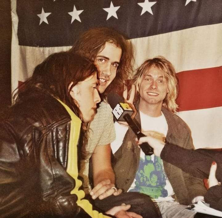 every now and then pelle (and sometimes kurt) tweet media