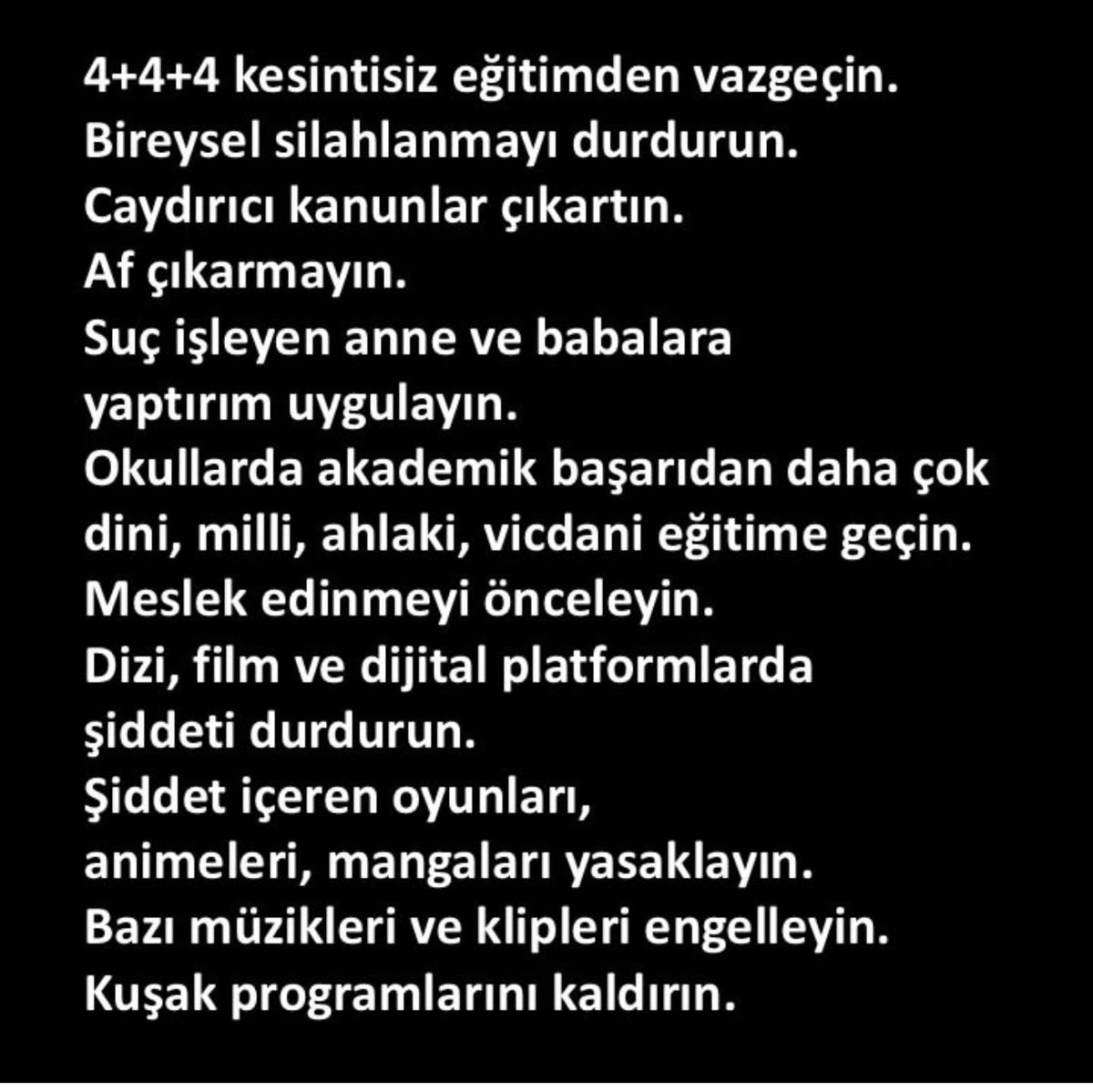 SelvinazAvsar60's tweet image. Az önce bir mesaj aldım.

#Kahramnmaraş okuldaki saldırıda ağır yaralı öğrencilerden biri,
hapisten yeni çıkmış  #KHK Yusuf Bey'in evladı ve durumu çok krıtikmiş.
Dua bekliyorlar.
Rabbim tez zamanda bu evlada ve tüm yaralılara tastamam şifasını versin, ailesine bağışlasın🤲
#Dua