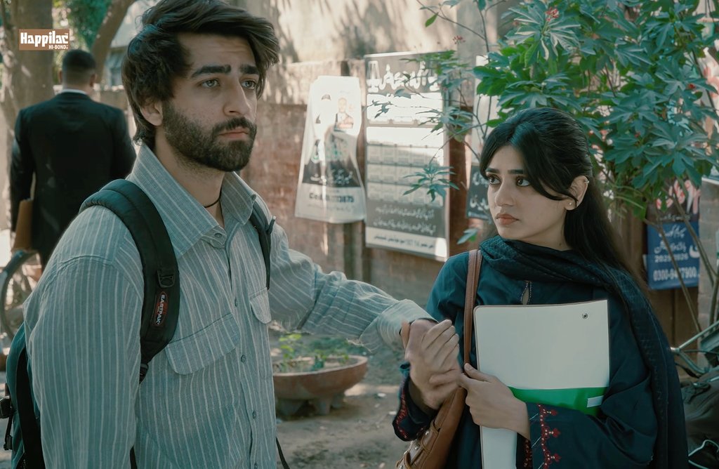 Faraz's love language is consistent.

#AikAurPakeezah