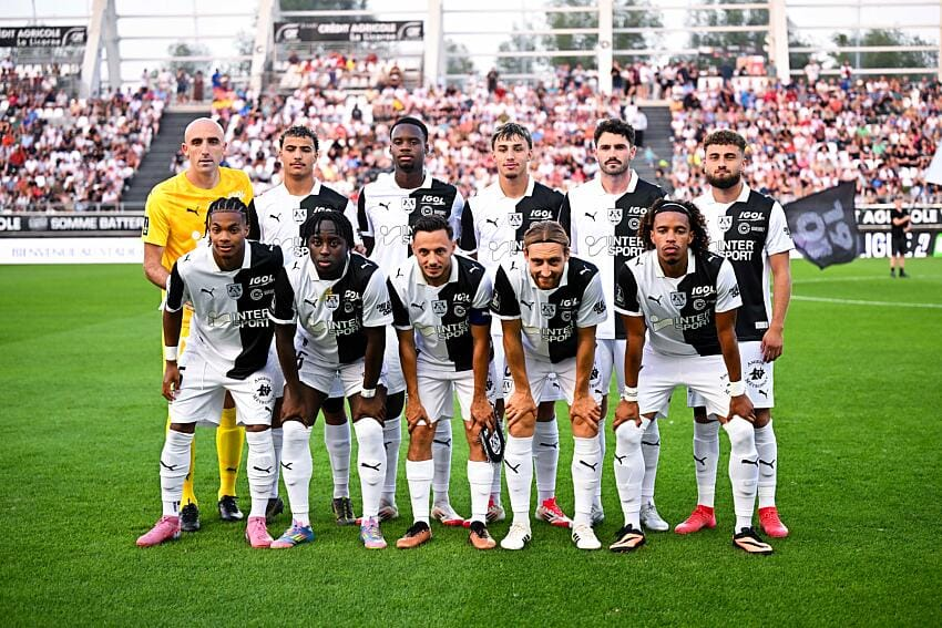 Ca fait longtemps que j'ai pas couru une longue distance.

Donc comme au Havre au mois de décembre, si l'Amiens SC gagne contre Rodez vendredi, je cours le nombre de kilomètres que m'impose le CM.

🤪🤪🤪

<a href="/AmiensSC/">Amiens SC</a> 
#RAFASC
