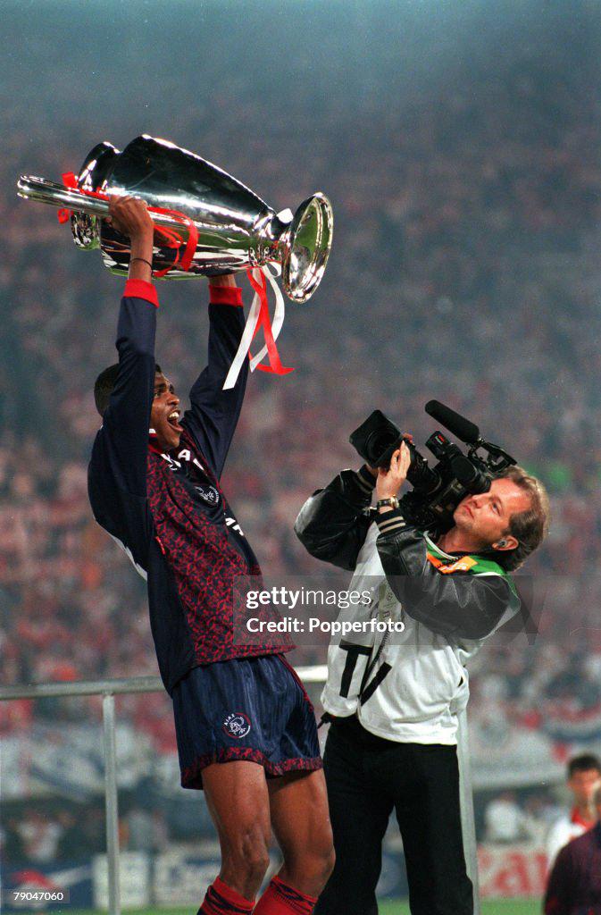 Media Boyfriend tweet media