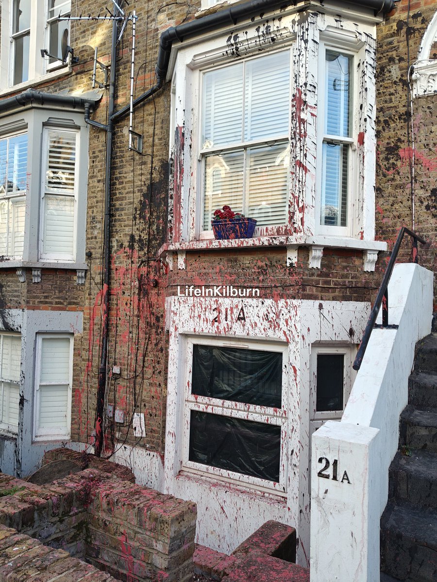 Life In Kilburn tweet media