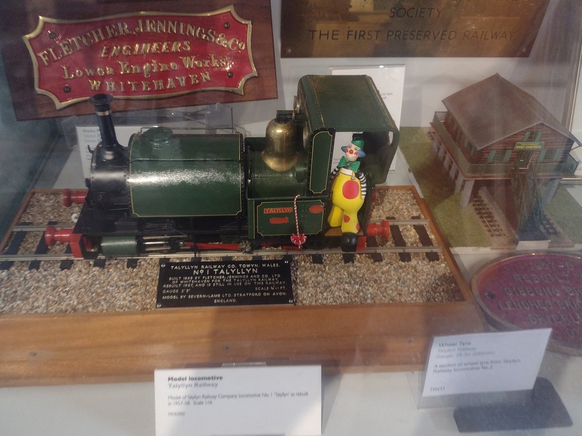 Thomas & Friends Behind the Scenes Out of Context (@tafbtsooc) on Twitter photo 